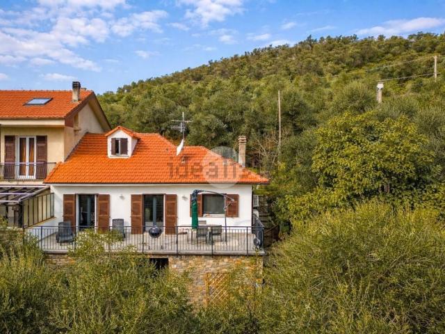 Appartamento in vendita a Imperia, Liguria