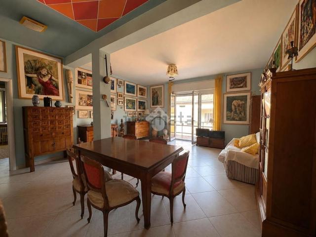 Appartamento in vendita a Est, Brenzone