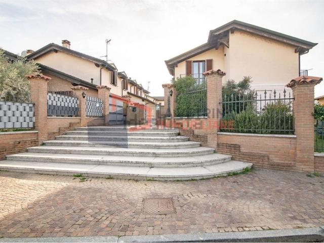 Appartamento in vendita a Stazione Certosa, Giussago