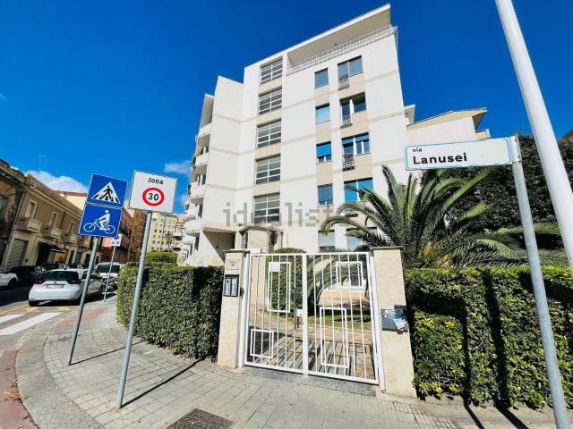 Appartamento in vendita a Bonaria, Cagliari