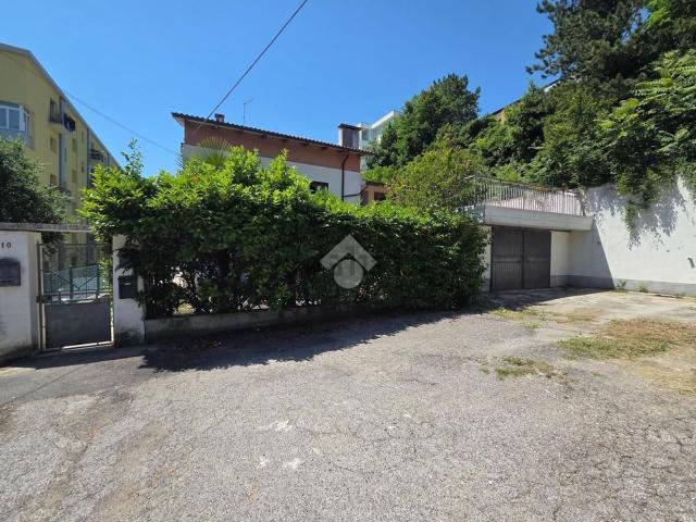 Appartamento in vendita a Riostorto, Muggiò