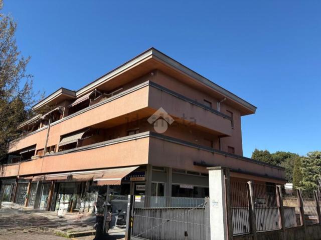 Appartamento in vendita a Copreno, Lentate Sul Seveso
