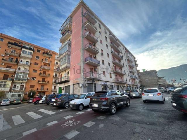 Appartamento in vendita a III Circoscrizione, Palermo