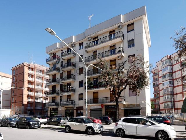 Appartamento in vendita a Municipio 2, Puglia