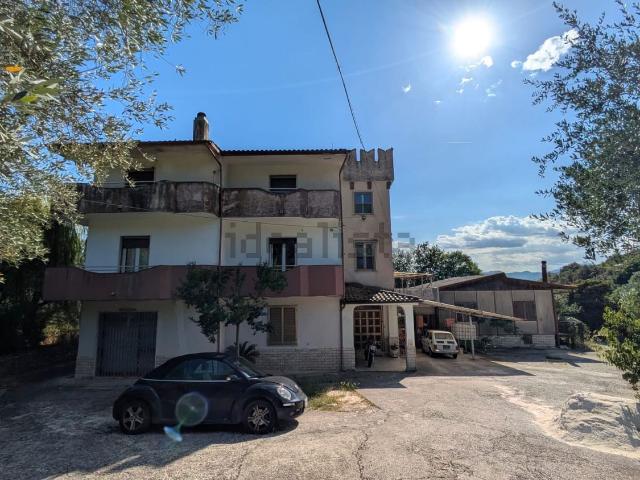 Appartamento in vendita a Monteroduni, Molise