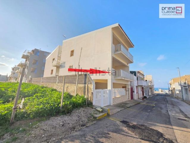 Appartamento in vendita a Scoglitti, Vittoria