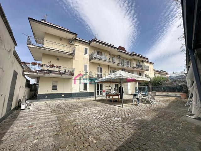 Appartamento in vendita a Nola, Campania