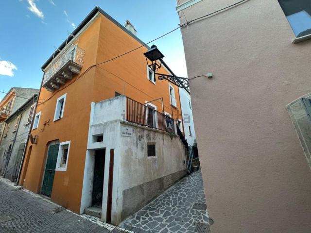 Appartamento in vendita a Torre De' Passeri, Abruzzo