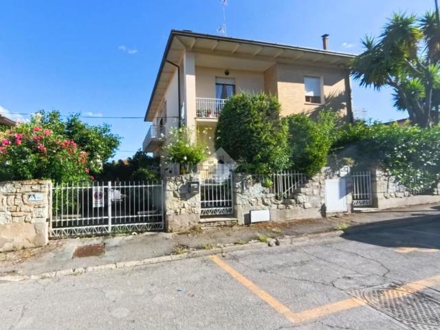Appartamento in vendita a San Marone, Marche