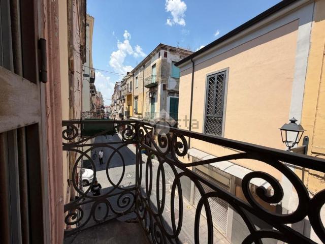 Appartamento in vendita a Acerra, Campania