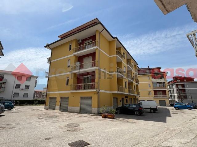 Appartamento in vendita a Montesarchio, Campania