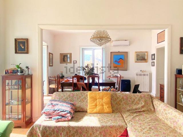Appartamento in vendita a Pisciarelli, Pozzuoli