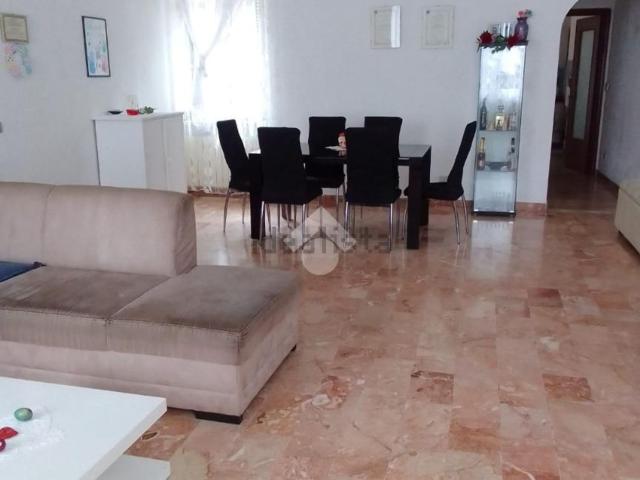 Appartamento in vendita a Ne