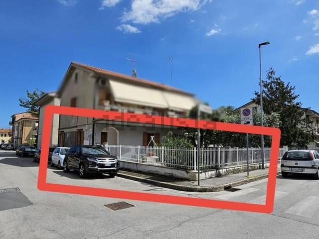 Appartamento in vendita a Marche, Macerata