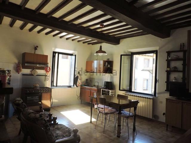 Appartamento in vendita a Chiusi Città, Toscana