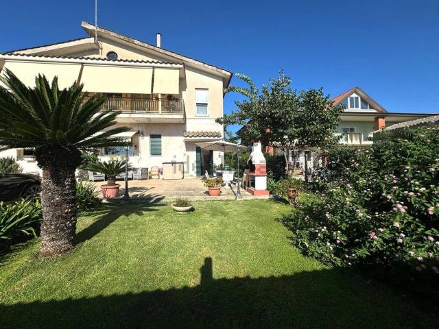 Appartamento in vendita a Poggio, Aprilia
