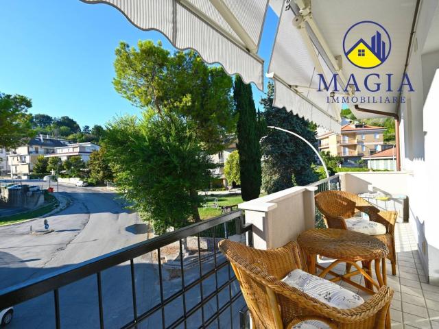 Appartamento in vendita a Sambuco, Castel di Lama