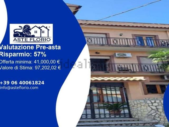 Appartamento in vendita a Santa Lucia Di, Messina