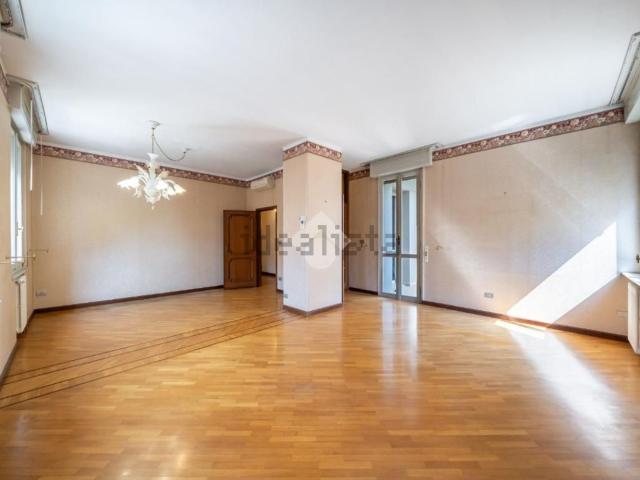 Appartamento in vendita a Mirabello, Re