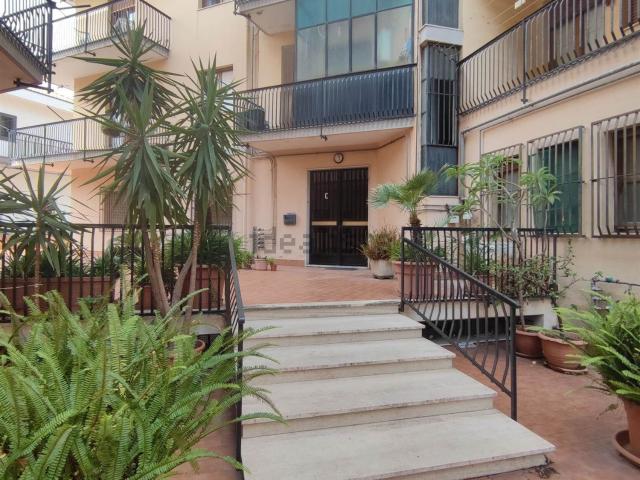 Appartamento in vendita a Giarre, Catania