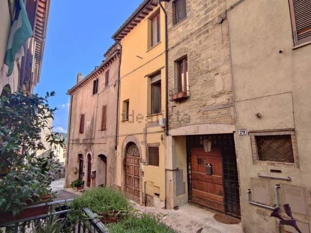 Appartamento in vendita a Amelia, Terni