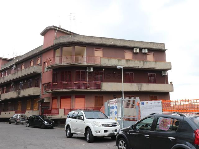 Appartamento in vendita a Aci Santa Lucia, Aci Catena