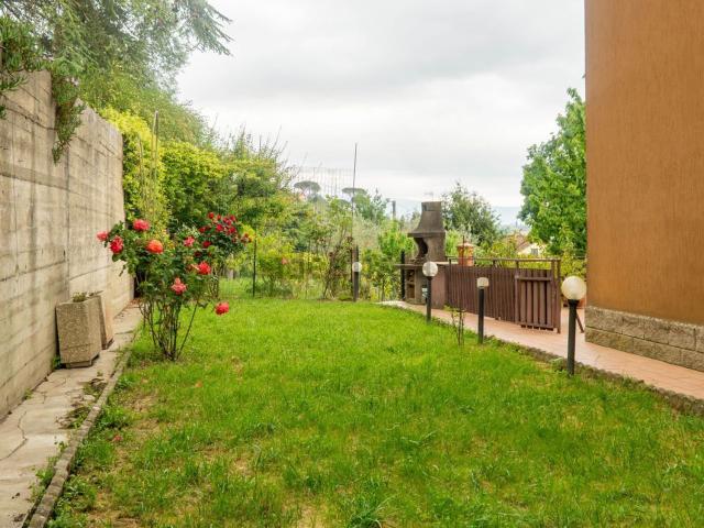 Appartamento in vendita a Izzalini, Umbria
