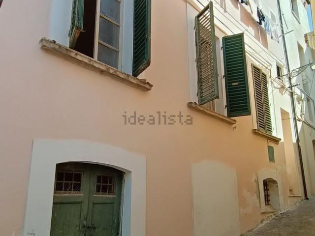 Appartamento in vendita a Larino, Molise