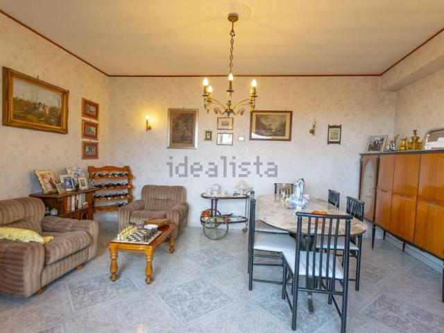 Appartamento in vendita a Albula centro, Marche
