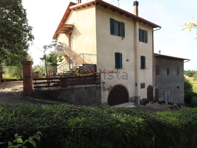 Appartamento in vendita a Lucignano, Toscana