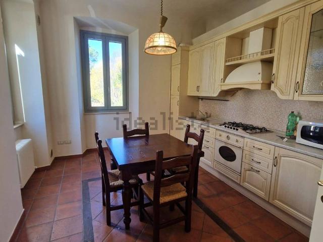 Appartamento in vendita a Cavignano, Marche