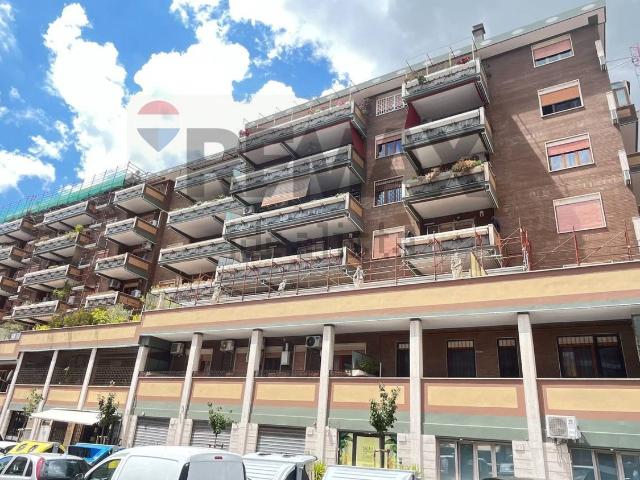 Appartamento in vendita a Municipio Roma VIII, Roma Capitale