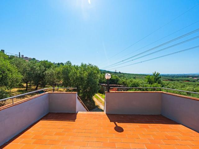 Appartamento in vendita a Larciano, Larciano Castello