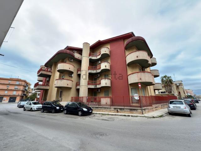 Appartamento in vendita a Partinico, Palermo