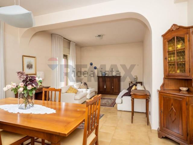 Appartamento in vendita a Francavilla Di Sicilia, Sicilia