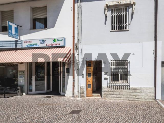 Appartamento in vendita a Mercatino Conca, Pesaro e Urbino