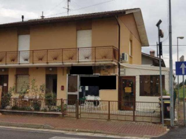 Appartamento in vendita a Terre Roveresche, Marche