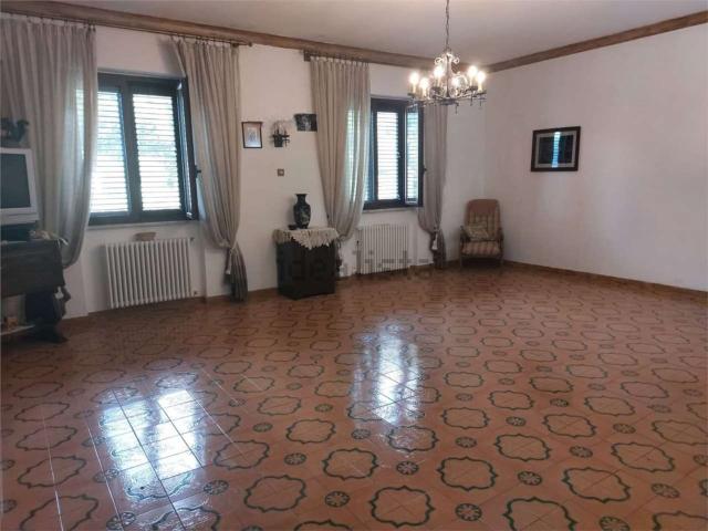 Appartamento in vendita a Scandriglia, Lazio