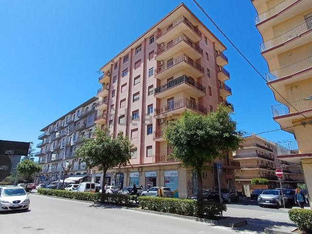 Appartamento in vendita a Caltagirone, Catania