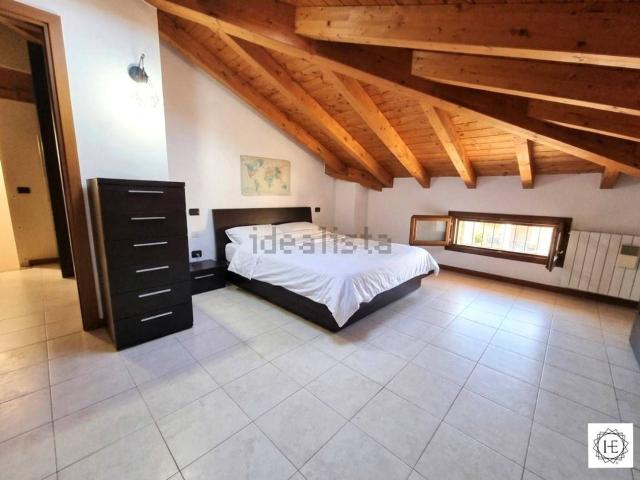 Appartamento in vendita a Brembate, Lombardia