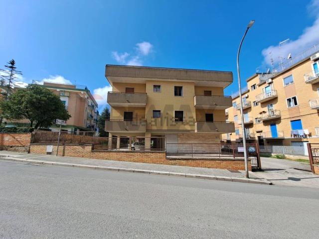 Appartamento in vendita a Piazza Guglielmo Marconi Ex Mercato Ortofrutticolo, Matera