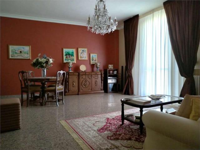 Appartamento in vendita a Gravina in Puglia, Bari
