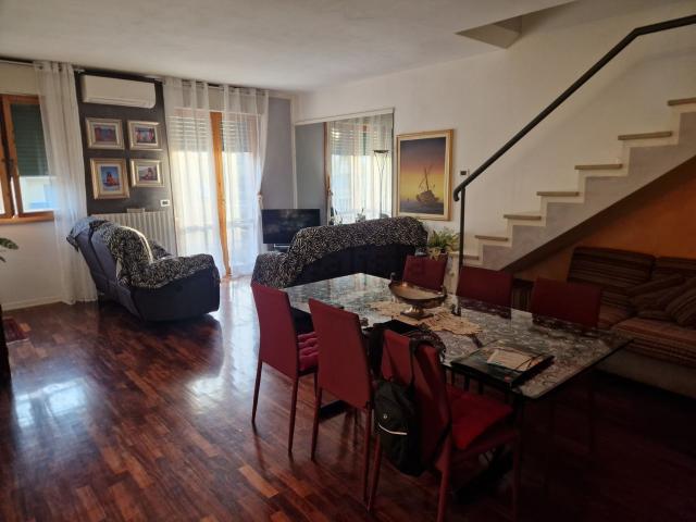 Appartamento in vendita a Rosciano, Marche