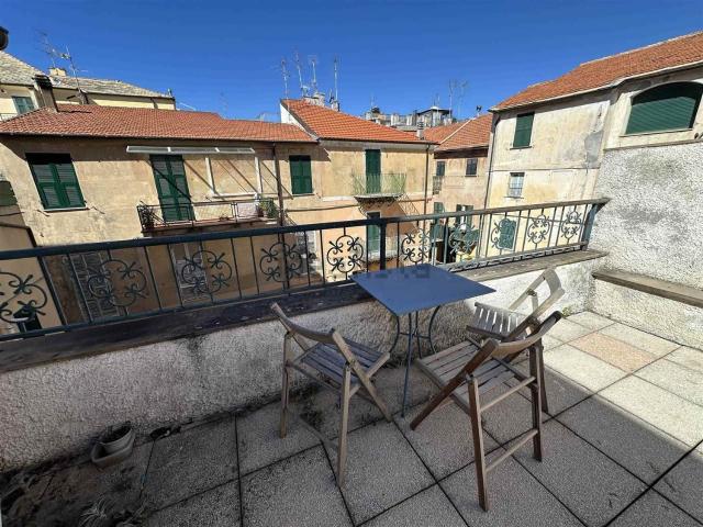 Appartamento in vendita a Spotorno, Liguria