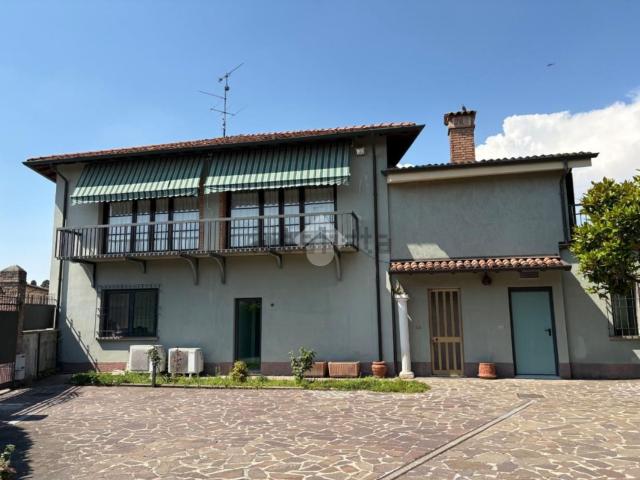 Appartamento in vendita a Cazzago San Martino, Lombardia