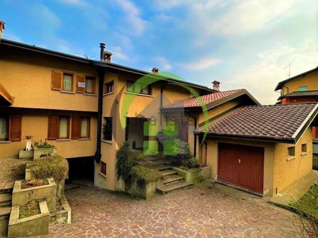 Appartamento in vendita a Rova, Gazzaniga