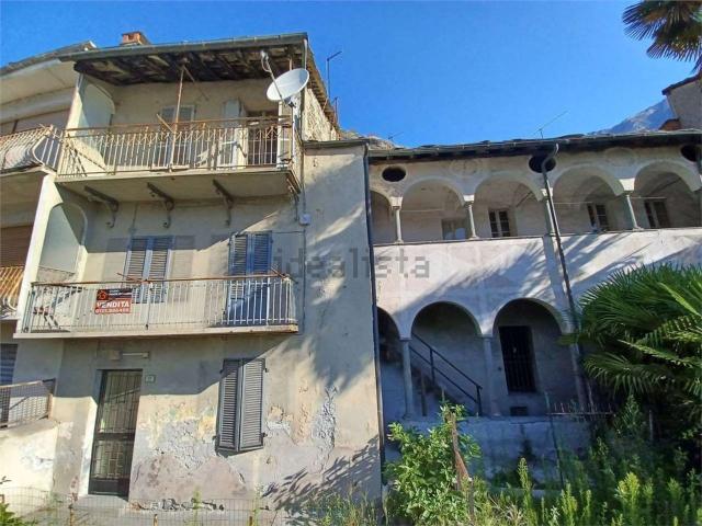 Appartamento in vendita a Donnas, Aosta