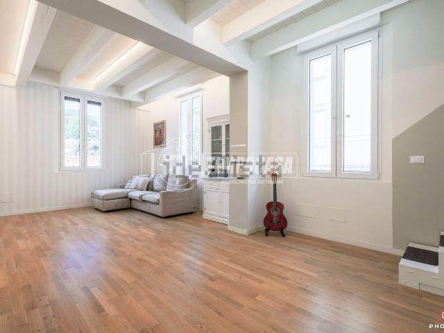 Appartamento in vendita a Santo Stefano, Bologna