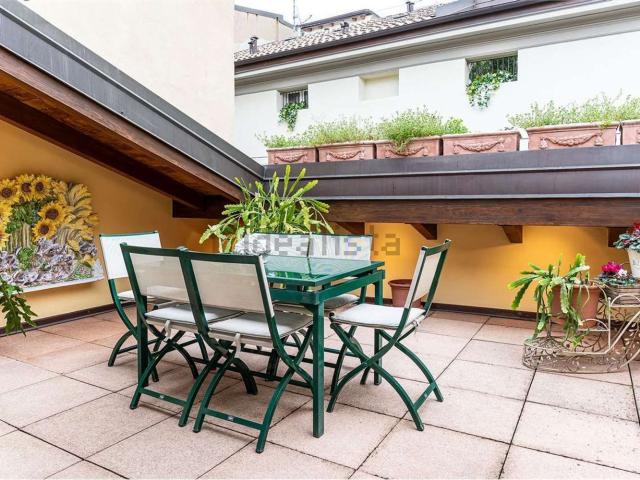 Appartamento in vendita a San Francesco-Giardini Pubblici, Re
