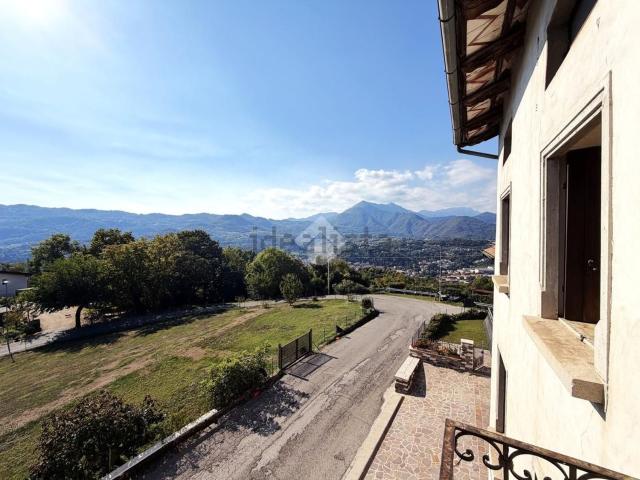 Appartamento in vendita a Ambrosini, Valdagno